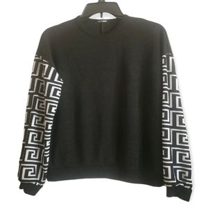 Fashion Nova Womens M Black/White Pattern Crewneck Sweater